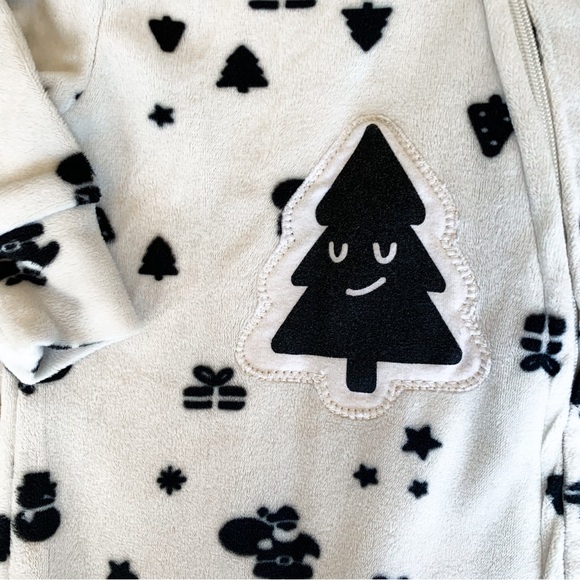 Gagou Tagou • Zippered, Footed Sleeper - Picture 2 of 4